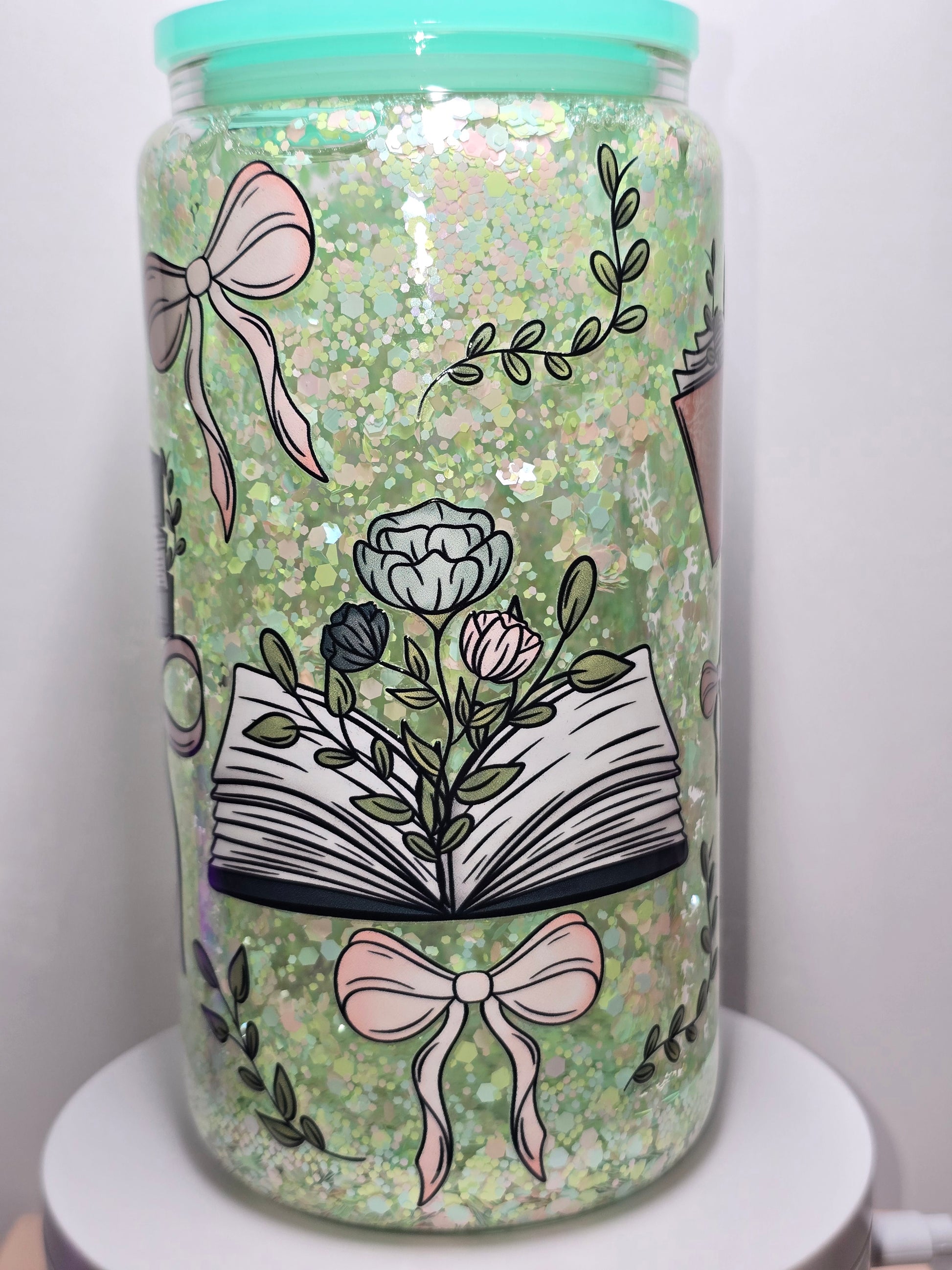 Books & Bows - Medium Flow